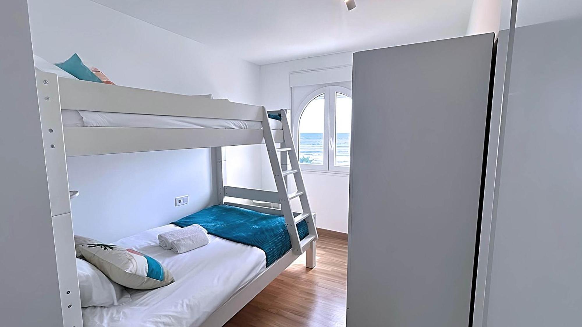 Atico De Albaida Duplex Frente Al Mar Lägenhet Morche Exteriör bild