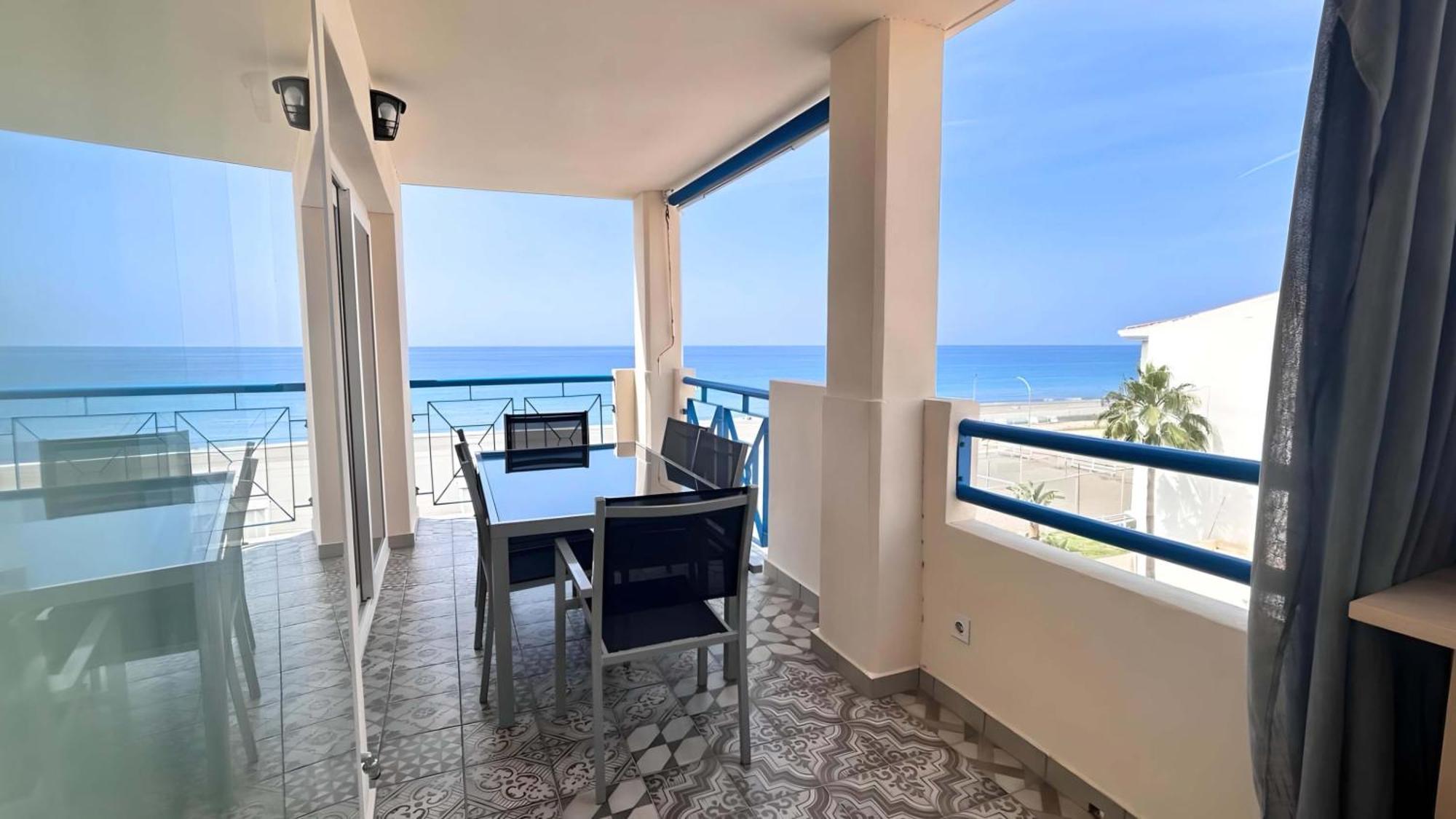 Atico De Albaida Duplex Frente Al Mar Lägenhet Morche Exteriör bild